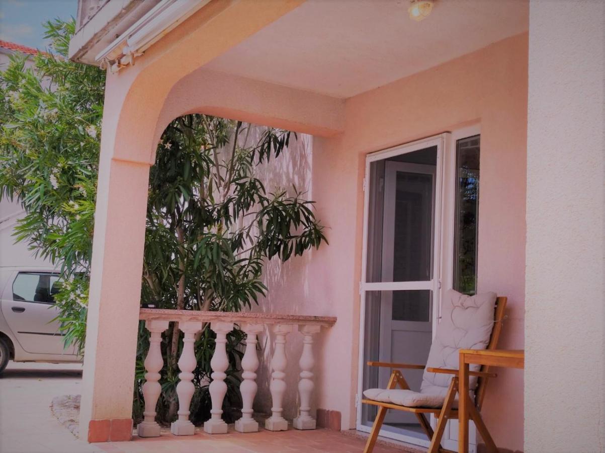 קרק Apartment Rose מראה חיצוני תמונה